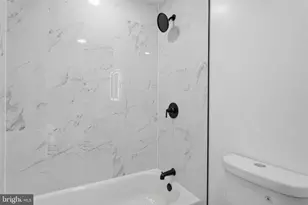23 Teaberry Ln, Levittown, PA 19054 - Photo 39