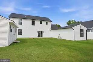 23 Teaberry Ln, Levittown, PA 19054 - Photo 59