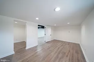 316 Newport Rd, Bristol, PA 19007 - Photo 27