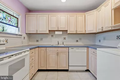 37 Trellis Road, Levittown, PA 19056 - Photo 9