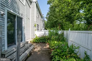 669 Rose Hollow Dr, Yardley, PA 19067 - Photo 17