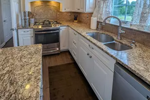 5370 Windtree Dr, Doylestown, PA 18902 - Photo 11