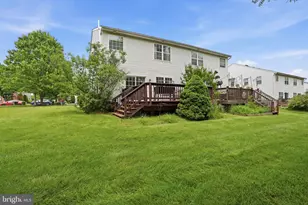 272 Hampshire Dr, Sellersville, PA 18960 - Photo 3