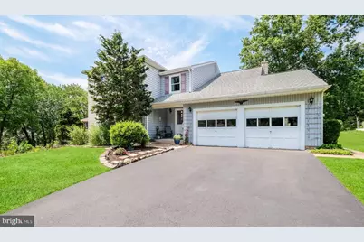 1076 Connemara Circle, Warrington, PA 18976 - Photo 3