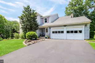 1076 Connemara Cir, Warrington, PA 18976 - Photo 3