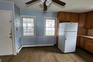 34 Thaliabush Ln, Levittown, PA 19054 - Photo 11