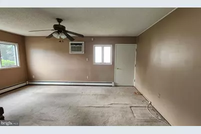 34 Thaliabush Lane, Levittown, PA 19054 - Photo 13