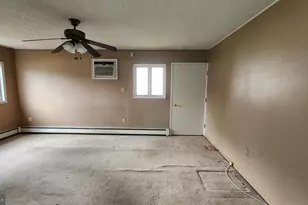 34 Thaliabush Ln, Levittown, PA 19054 - Photo 13