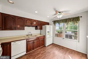 32 Parkview Way, Newtown, PA 18940 - Photo 9