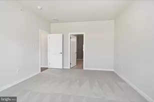 11 Cedar Cir, Levittown, PA 19055 - Photo 19