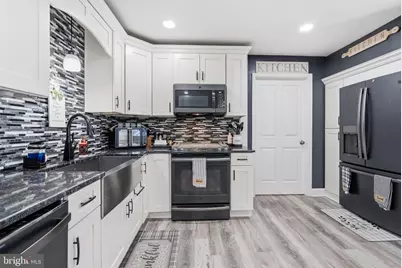 32 Orchard Lane, Levittown, PA 19055 - Photo 9