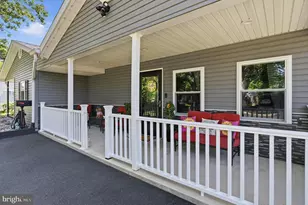 32 Orchard Ln, Levittown, PA 19055 - Photo 3