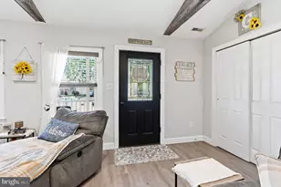 32 Orchard Ln, Levittown, PA 19055 - Photo 5