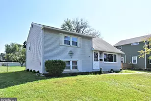 216 Rosewood Ave, Feasterville-Trevose, PA 19053 - Photo 3