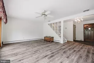 26 Forsythia Dr, Levittown, PA 19056 - Photo 7