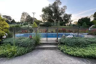 26 Forsythia Dr, Levittown, PA 19056 - Photo 31