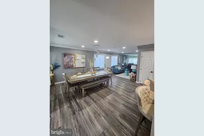 12 Crescent Lane, Levittown, PA 19055 - Photo 5