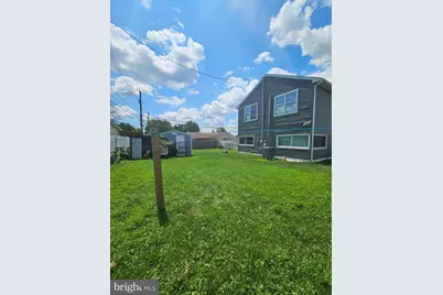 12 Crescent Lane, Levittown, PA 19055 - Photo 23