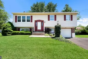 869 Longstreth Rd, Warminster, PA 18974 - Photo 1
