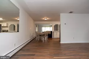 77 Cardinal Rd, Levittown, PA 19057 - Photo 5