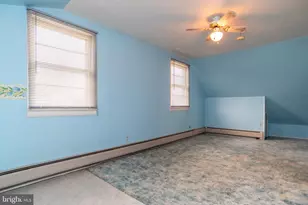 77 Cardinal Rd, Levittown, PA 19057 - Photo 33