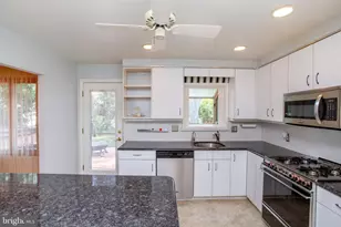 527 Cedarbrook Rd, Southampton, PA 18966 - Photo 7
