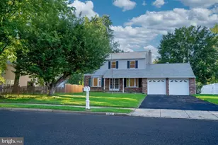 682 Woodlyn Dr, Feasterville-Trevose, PA 19053 - Photo 1