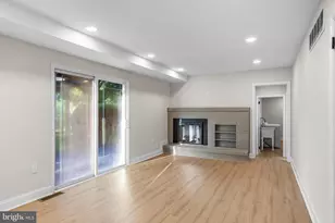 682 Woodlyn Dr, Feasterville-Trevose, PA 19053 - Photo 17
