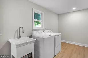 682 Woodlyn Dr, Feasterville-Trevose, PA 19053 - Photo 23