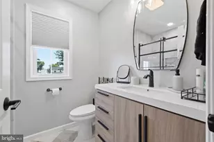29 Palm Ln, Levittown, PA 19054 - Photo 11