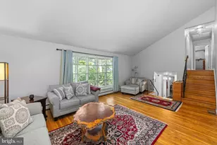 93 Buttonwood Ln, Doylestown, PA 18901 - Photo 9