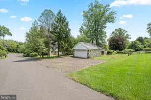 750 E Street Rd, Warminster, PA 18974 - Photo 9