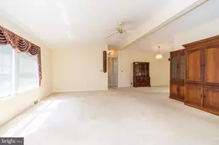 387 Thrush Ct W, New Hope, PA 18938 - Photo 15