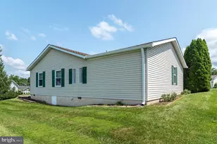 387 Thrush Ct W, New Hope, PA 18938 - Photo 11