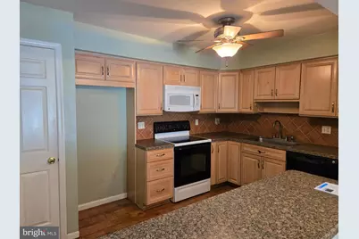 160 Hughes Avenue, Sellersville, PA 18960 - Photo 3