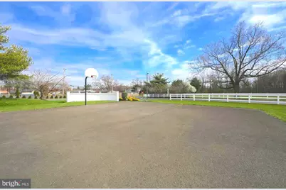 92 Catherine Court, Levittown, PA 19057 - Photo 27