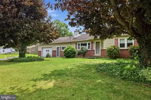 105 N Ridge Rd, Perkasie, PA 18944 - Photo 1
