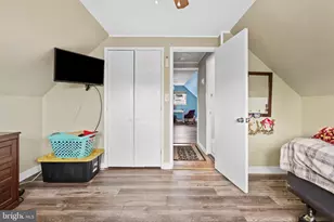 16 Canoebirch Rd, Levittown, PA 19057 - Photo 29