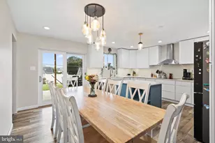 16 Canoebirch Rd, Levittown, PA 19057 - Photo 11