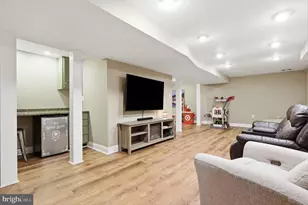 469 Stanford Rd, Fairless Hills, PA 19030 - Photo 37