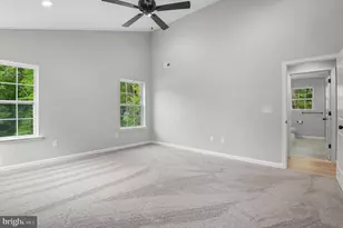 2264 Bowman Ave, Bensalem, PA 19020 - Photo 15