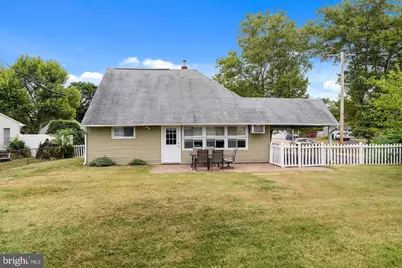 16 Crabtree Drive, Levittown, PA 19055 - Photo 3