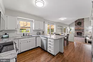 209 E Fairwood Dr, Chalfont, PA 18914 - Photo 17