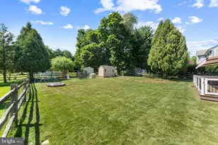 209 E Fairwood Dr, Chalfont, PA 18914 - Photo 35