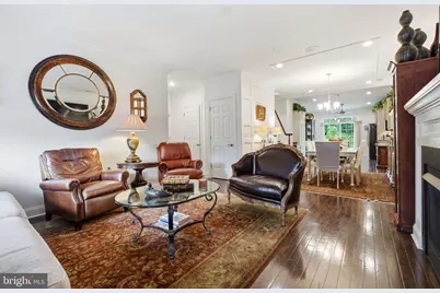 240 E Mission Lane Lane E #240, Levittown, PA 19054 - Photo 3