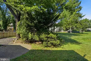 17 Farmington Pl, Newtown, PA 18940 - Photo 31