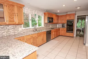 748 Rolling Hills Rd, Ottsville, PA 18942 - Photo 15