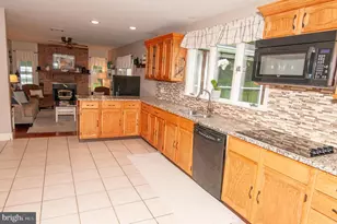 748 Rolling Hills Rd, Ottsville, PA 18942 - Photo 17