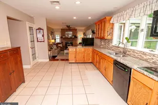 748 Rolling Hills Rd, Ottsville, PA 18942 - Photo 19