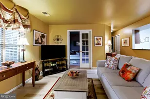 41019 Coopers Pl, Holland, PA 18966 - Photo 9